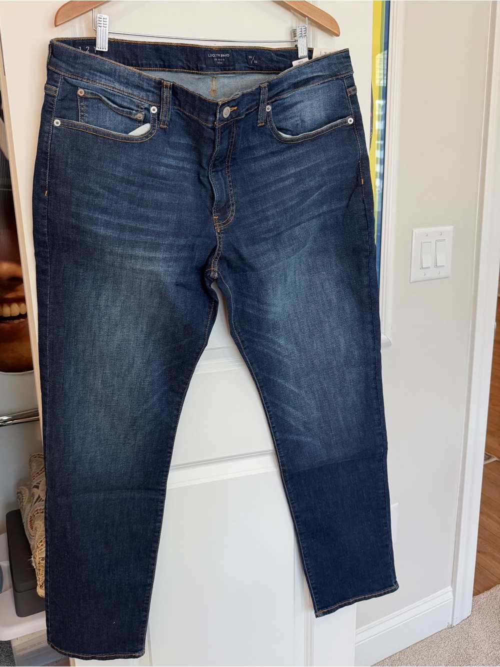 Lucky Brand Men’s Jeans 121 Slim Straight Size 38x32 NWT Two Way Stretch Pants